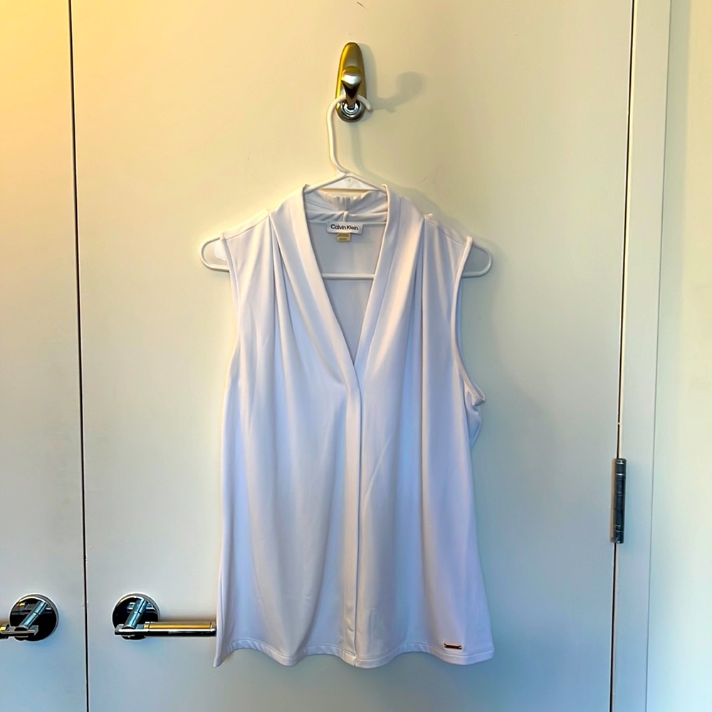Calvin Klein White Sleeveless V-Neck Blouse
